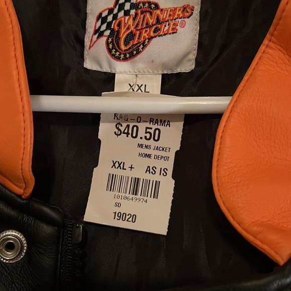 NASCAR Racing Leather Jacket - Picture 3 of 7